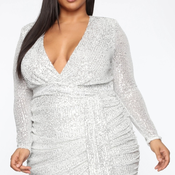 Fashion Nova "Center Stage Mini Dress" Size L - Picture 9 of 11